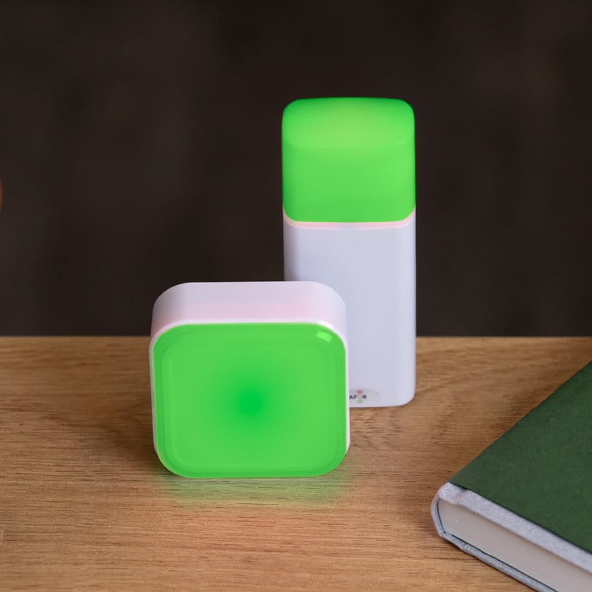 Luxafor Switch Pro – Wireless LED Status Light – Conference